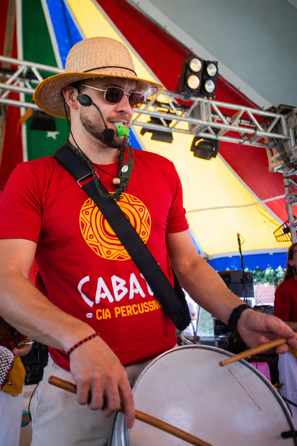 Maestro e vocal Matheus Bonon